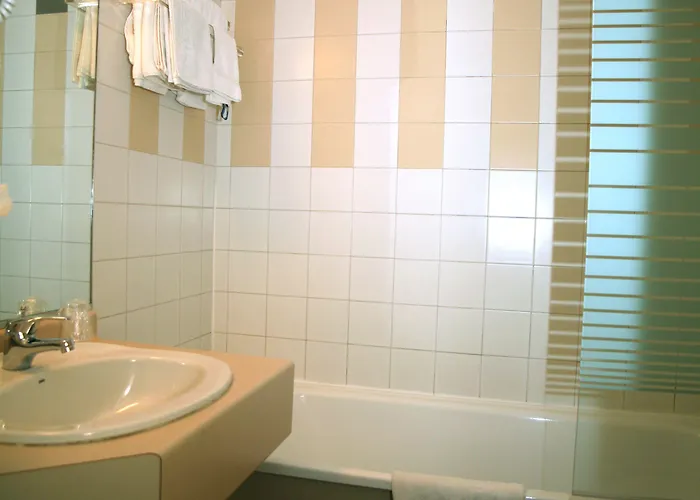 Otel L'empreinte 3*