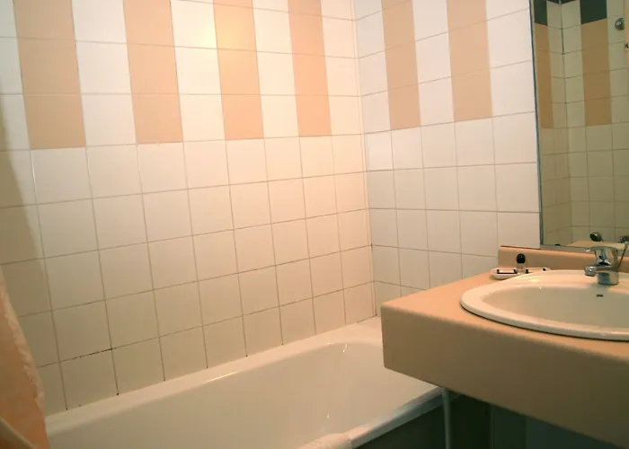 Otel L'empreinte 3*