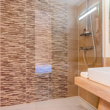Hotel L'empreinte 3*